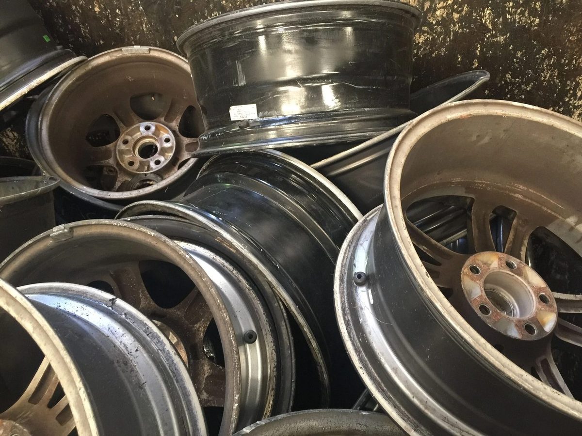 Aluminum wheel scrap