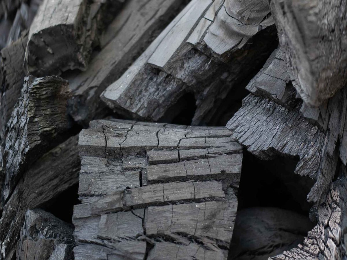 Hardwood / BBQ Charcoal